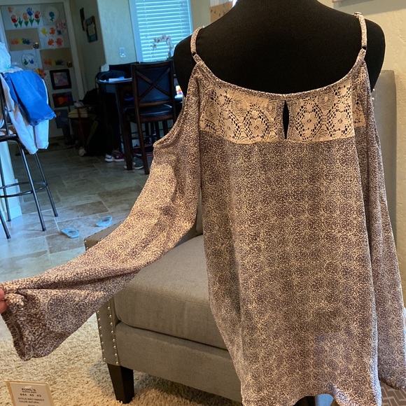 Rewind top, brand new with tags! - Picture 3 of 5